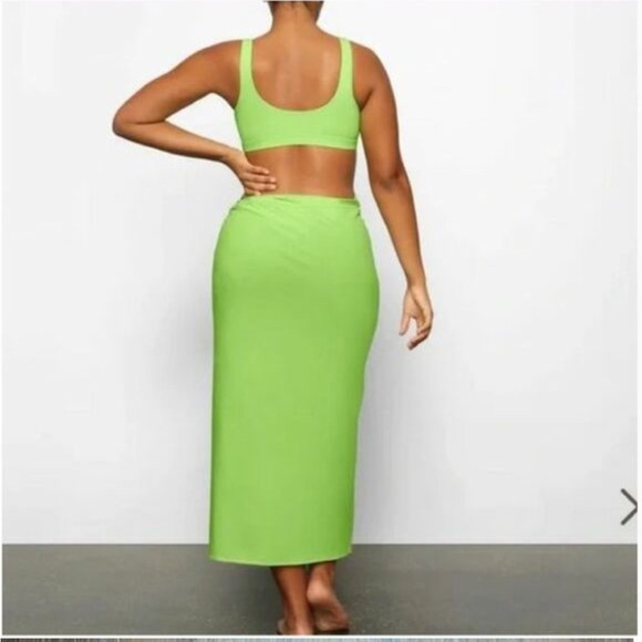 SKIMS Limited Edition Cover Ups Sarong Skirt NWT - Picture 5 of 9